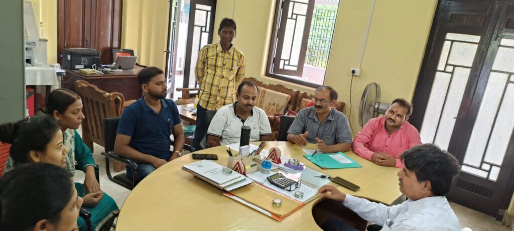 अनौपचारिक सर्टिफिकेट कोर्स में कोई भी 10वीं पास, कहीं के भी, किसी भी उम्र के व्यक्ति ले सकते हैं नामांकन : डॉ० चौरसिया।