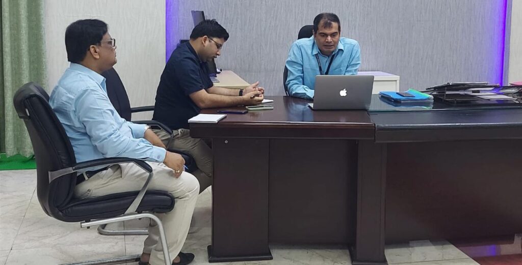 पेयजल आपूर्ति को लेकर जिलाधिकारी ने की ऑनलाइन बैठक।