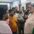 देर रात बेनीपुर अनुमंडल अस्पताल पहुंचे पप्पू यादव ने क्यों लगाया एसडीपीओ को फोन, जानिए पूरा मामला।