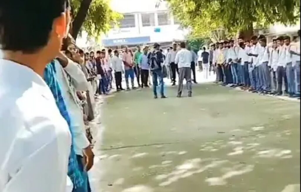 सीएम कॉलेज में लगातार वर्ग से अनुपस्थित रहने वाले 36 छात्रों का नामांकन रद्द।