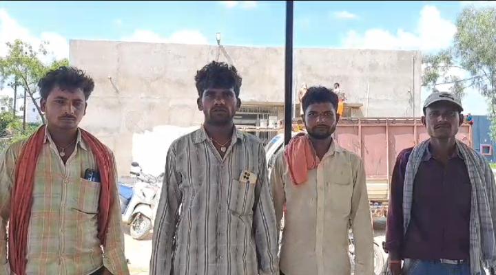 महिला के शरीर पर गिरा बिजली का ग्यारह हजार वोल्ट का तार, मौके पर हुई मौत।