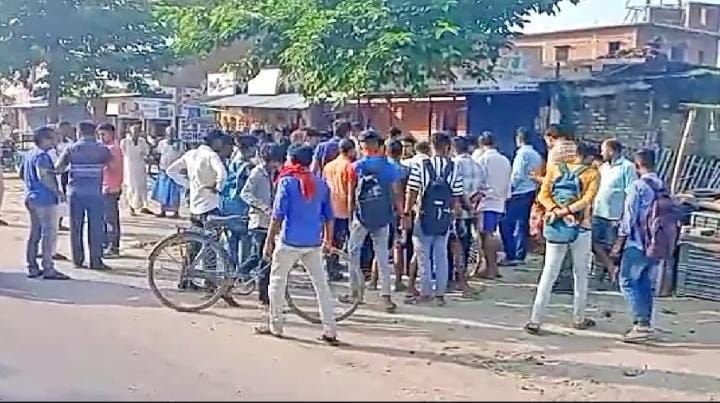 पहले नाम पूछा…फिर अपराधियों ने ठेकेदार के सीने में उतार दी गोली, इलाज के दौरान मौत।
