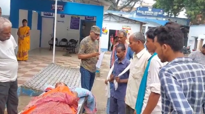बकरी के विवाद में भतीजा ने घर में सो रहे चाचा का रेता गला, मौत।