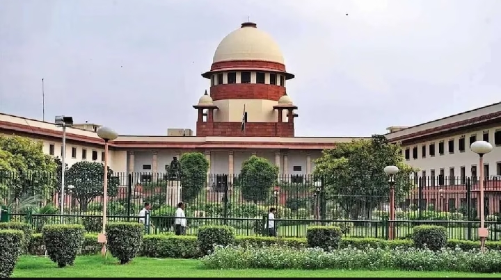 बिहार में जातिगत सर्वेक्षण पर सुप्रीम कोर्ट से बोला केंद्र- राज्य सरकार के पास नहीं जनगणना कराने का अधिकार।