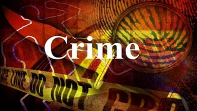 पिता ने अपनी दो बेटियों सहित पत्नी को धारदार हथियार से रेत डाला गला, इलाके में सनसनी।