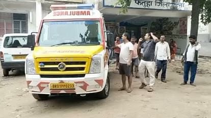 दिनदहाड़े अपराधियों ने युवक को मारी गोली, हायर सेंटर में चल रहा इलाज।