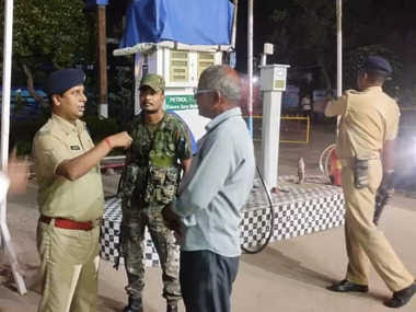 बदमाशों ने मार्बल व्यवसायी पर की फायरिंग, संदिग्ध लोगों को हिरासत में लेकर पुलिस कर रही पूछताछ।