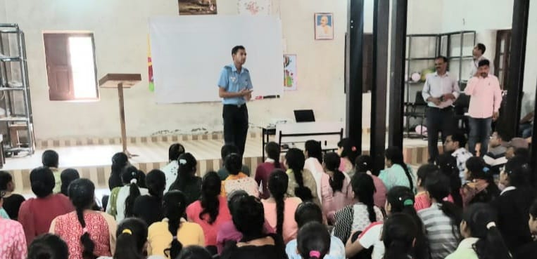 कुलपति के निर्देशानुसार आगामी 11 सितंबर से विश्वविद्यालय के ऑडियो- वीडियो लैब में होगा व्याख्यानों का रिकॉर्डिंग।