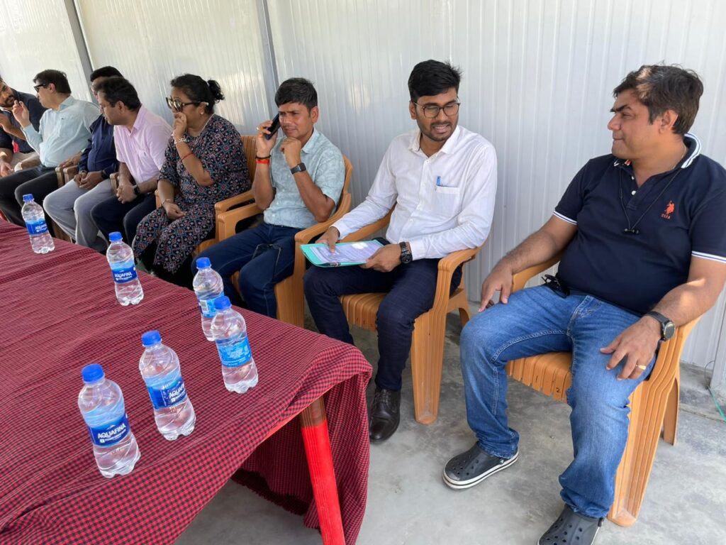 विशेष सहकारिता सचिव ने सौर संचालित कोल्ड स्टोरेज का किया निरीक्षण।
