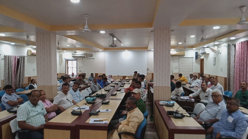 डीएम व एसएसपी की अध्यक्षता में बीपीएससी संयुक्त प्रतियोगिता परीक्षा को लेकर की गई ब्रीफिंग।