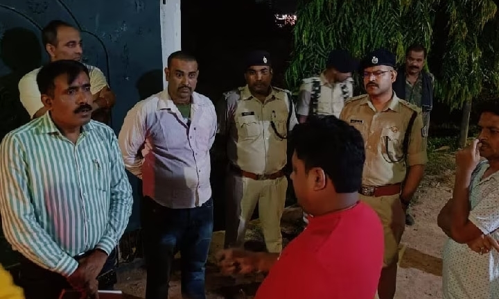 राइस मिल में लूट, विरोध करने पर दो कर्मियों को मारी गोली।