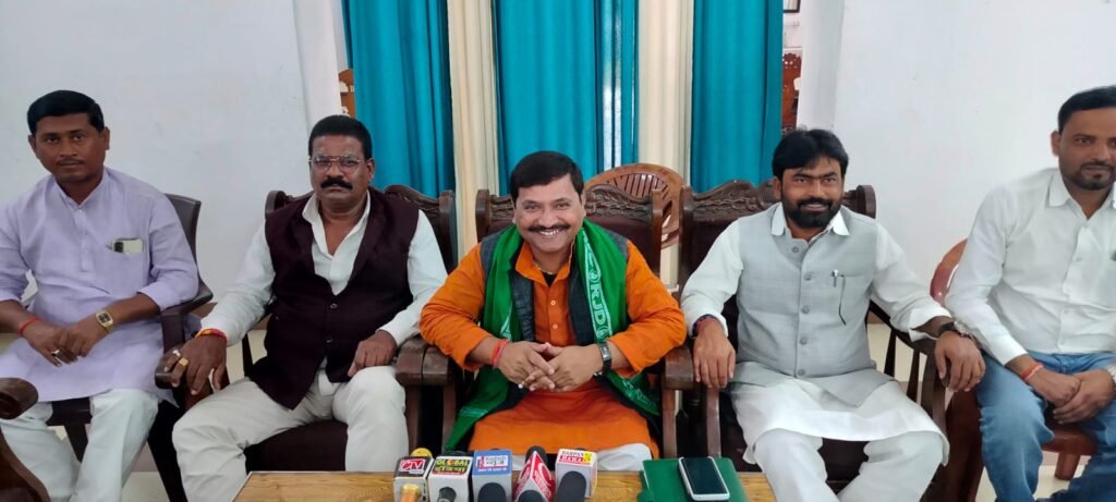 आंदोलन को केंद्र ने नाकारा तो बिहार सरकार ने सुपर स्पेसलिटी अस्पताल एवं 3 रेल ओवरब्रिज निर्माण की दीपावली पर कर दिया घोषणा