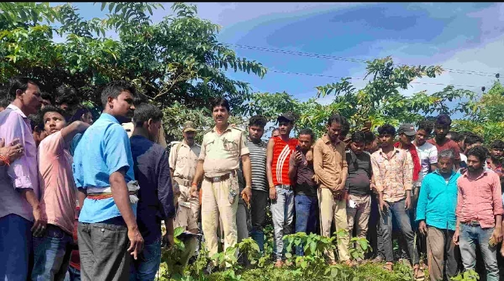 चाकू से प्राइवेट पार्ट काटकर युवक की बड़ी बेरहमी से हत्या।