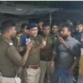 सनकी युवक ने कुल्हाड़ी की हमला से युवक को उतारा मौत के घाट।