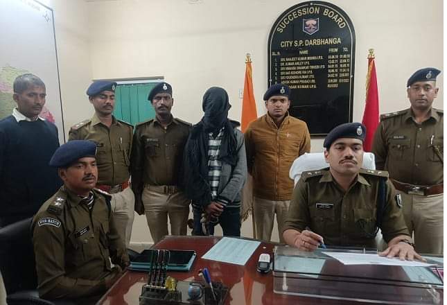 24 घंटे के भीतर लूटकांड का पुलिस ने किया उद्भेदन।