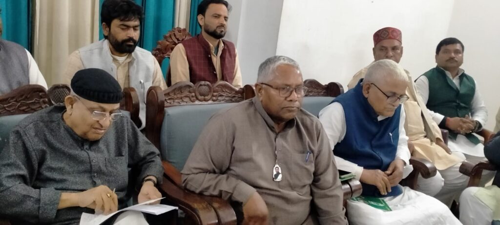 बिहार में अडानी को चुनावी मुद्दा बनाएगी आरजेडी,  दिग्गज पार्टी नेताओं ने दरभंगा में दिए संकेत