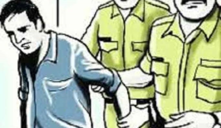 मिर्जापुर जगनी में चोरी के मोबाइल के साथ युवक गिरफ्तार।