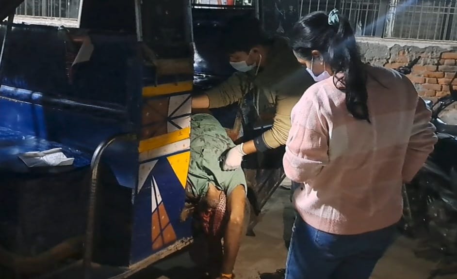 पिकअप -बाइक की टक्कर में एक की मौत,दो घायल।