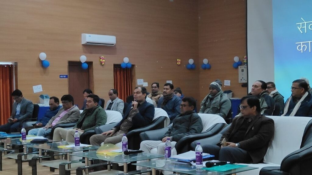 डीएम ने लोकसभा आम निर्वाचन के लिए प्रतिनियुक्त किए गए सेक्टर पदाधिकारीयों की ब्रीफिंग।