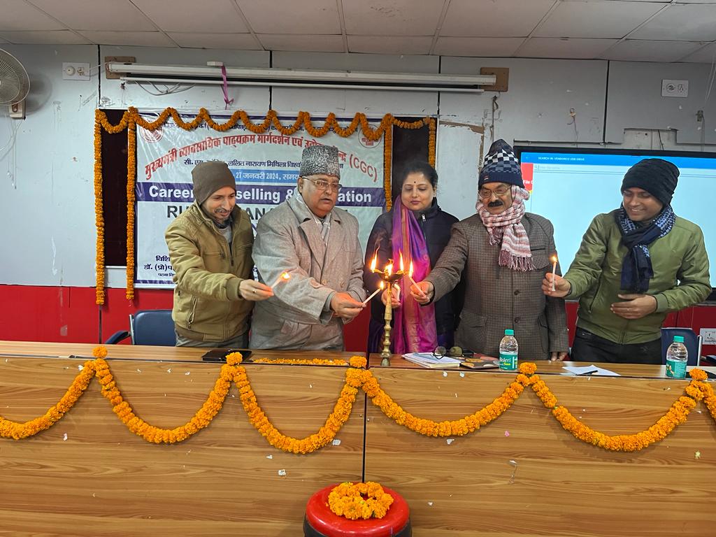 तेजी से बदल रहे ग्रामीण क्षेत्रों में समझ रखने वाले जुनूनी छात्र रचनात्मक बदलाव के बन सकते हैं वाहक- डा संदली।