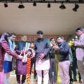 दो दिवसीय मिथिला लोक उत्सव का विधायक, डीएम व पद्मश्री रामकुमार मल्लिक ने संयुक्त रूप से दीप प्रज्वलित कर किया उदघाटन।