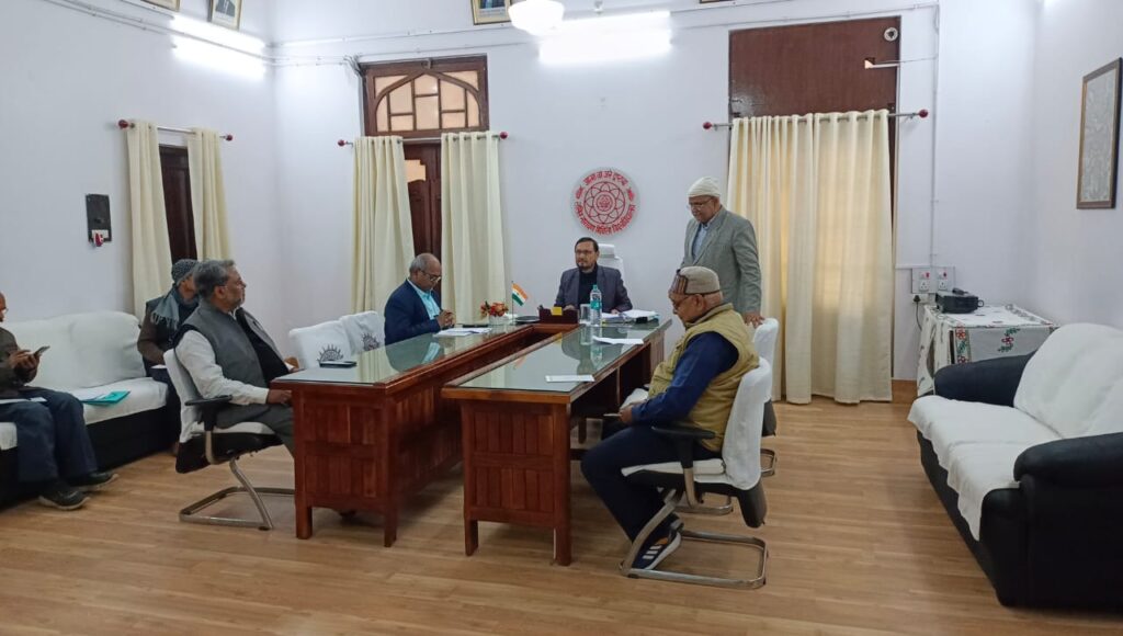 विश्वविद्यालय के सिंडिकेट की बैठकें नियमित रूप से मासिक होगी- कुलपति।
