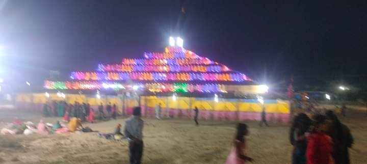 सीताराम नाम जप महायज्ञ में जुट रहें हैं श्रद्धालु।