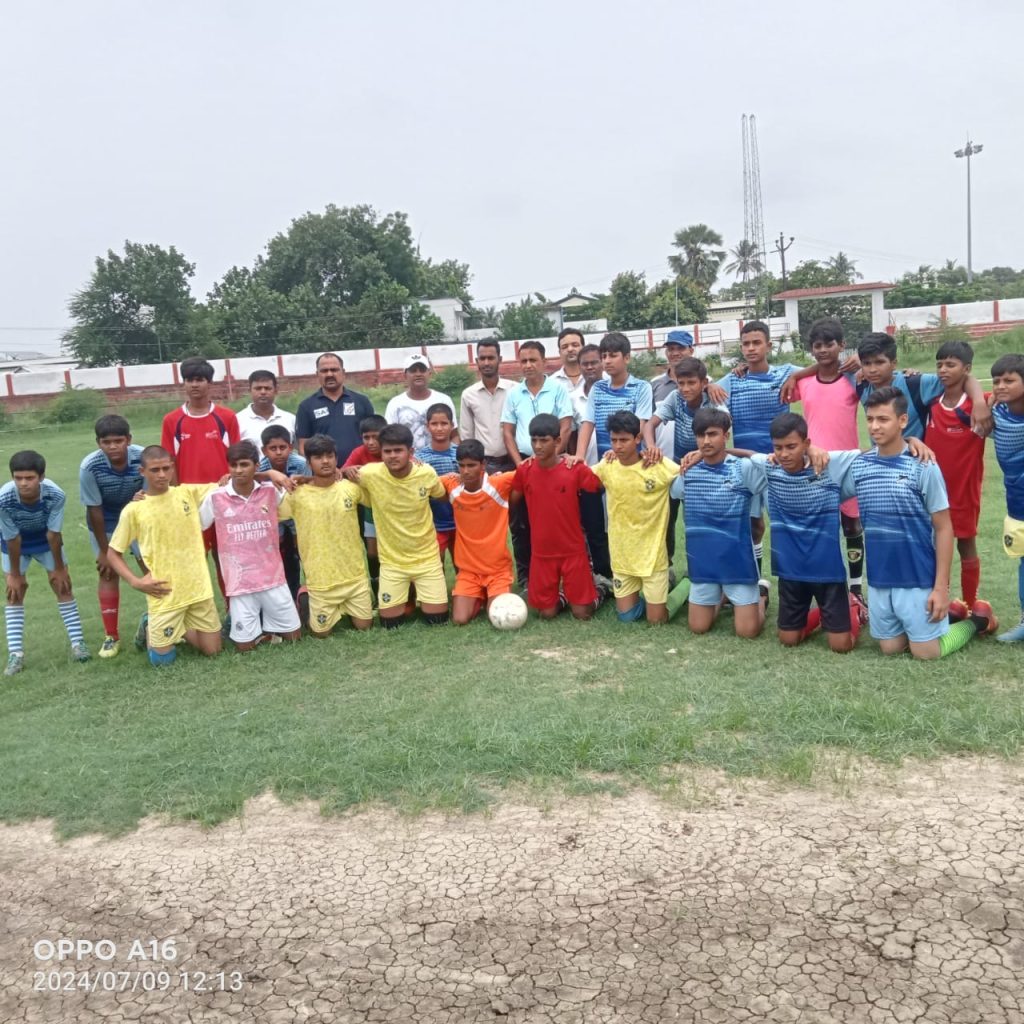 नेहरू स्टेडियम लहेरियासराय में आयोजित हुआ सुब्रतो मुखर्जी कप फुटबॉल टूर्नामेंट