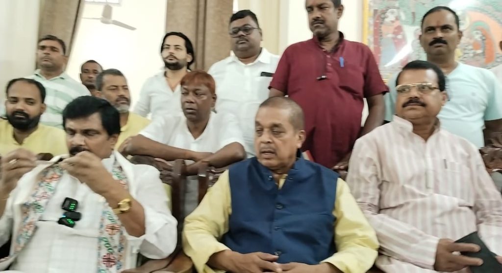 एकमी चौक पर स्थापित होगी शहीद सूरज नारायण सिंह की प्रतिमा – गोपाल मंडल