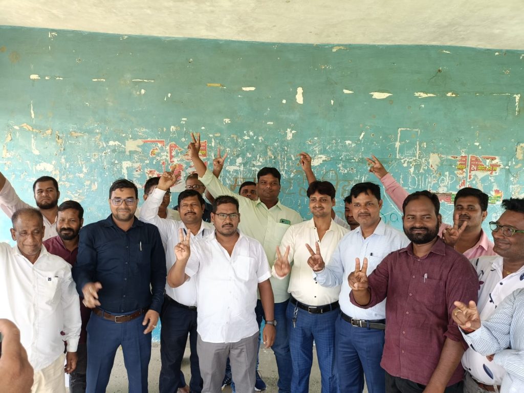 काम को मिला इनाम, सरकार ने आवास कर्मियों के मानदेय को बढ़ाने का दिया आश्वासन