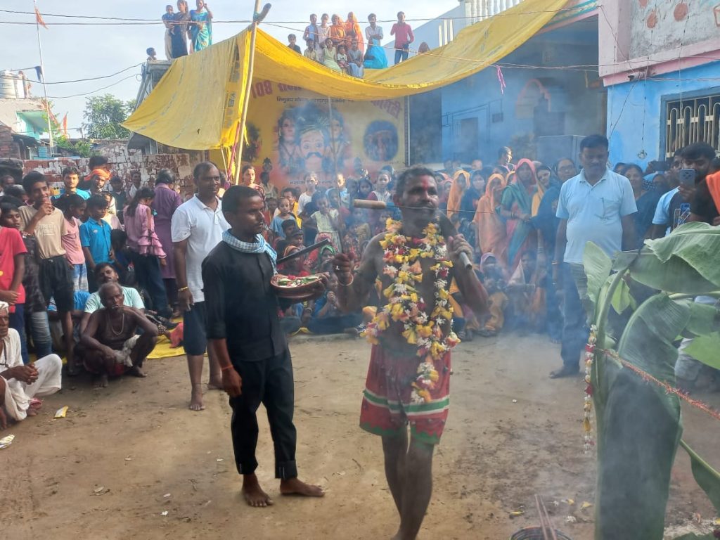 हर्षोलास के बीच राजा सलहेस की पूजा संपन्न, सबके कल्याण की हुई कामना